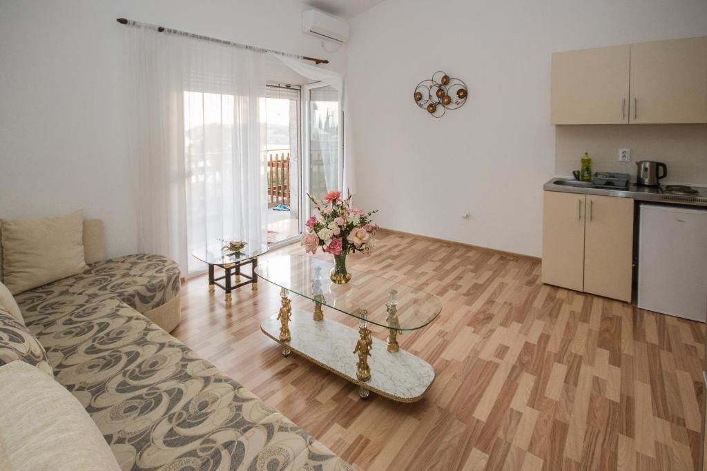 Виллы Vila Nikezić Сутоморе